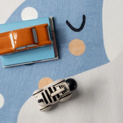 NuLOOM Ariella Giraffe Kids Machine Washable Area Rug - Image 5